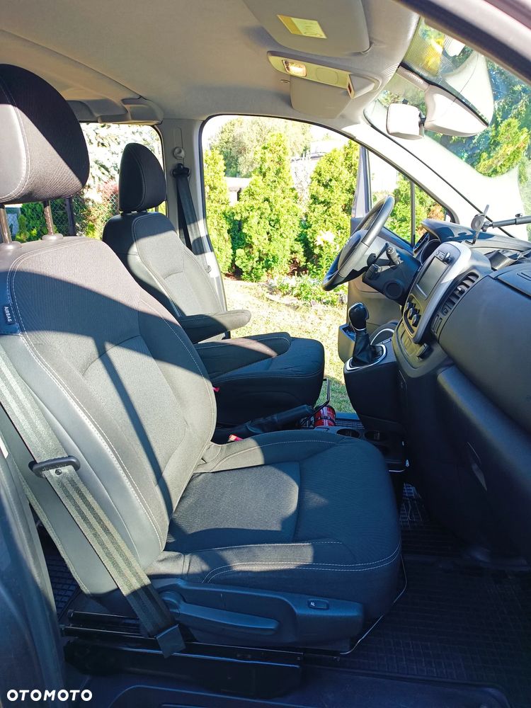 Renault Trafic Grand 2.0 dCi EDC - 19