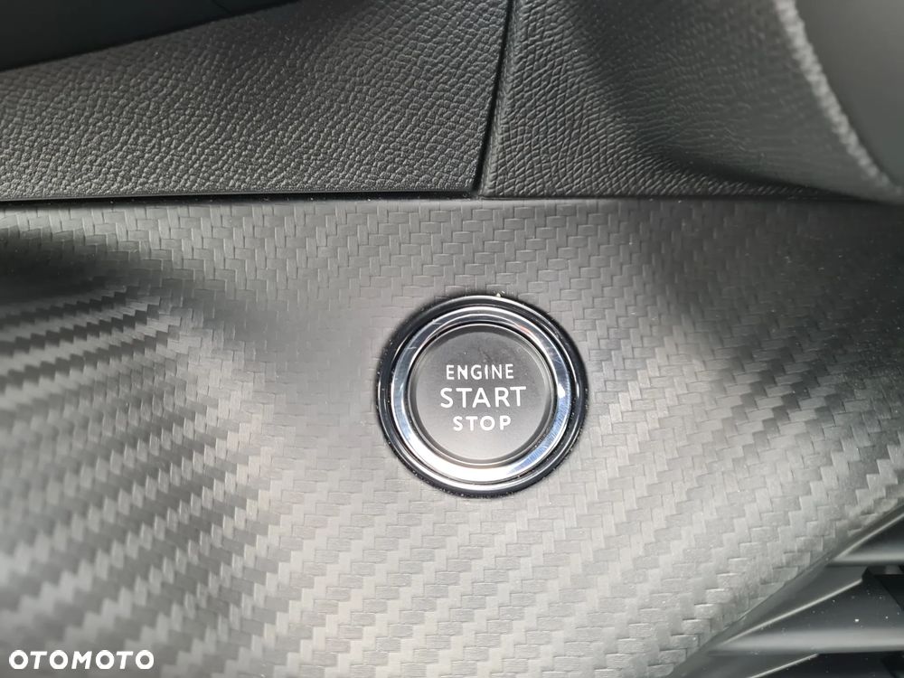 Peugeot 2008 1.2 PureTech GT S&S EAT8 - 23