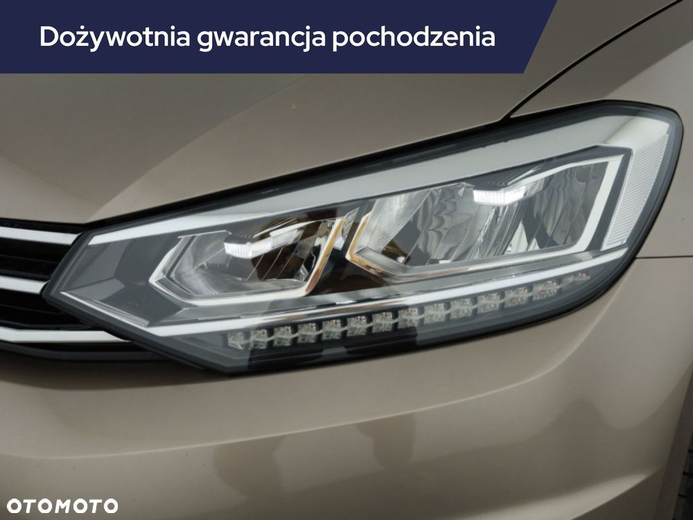 Volkswagen Touran - 25