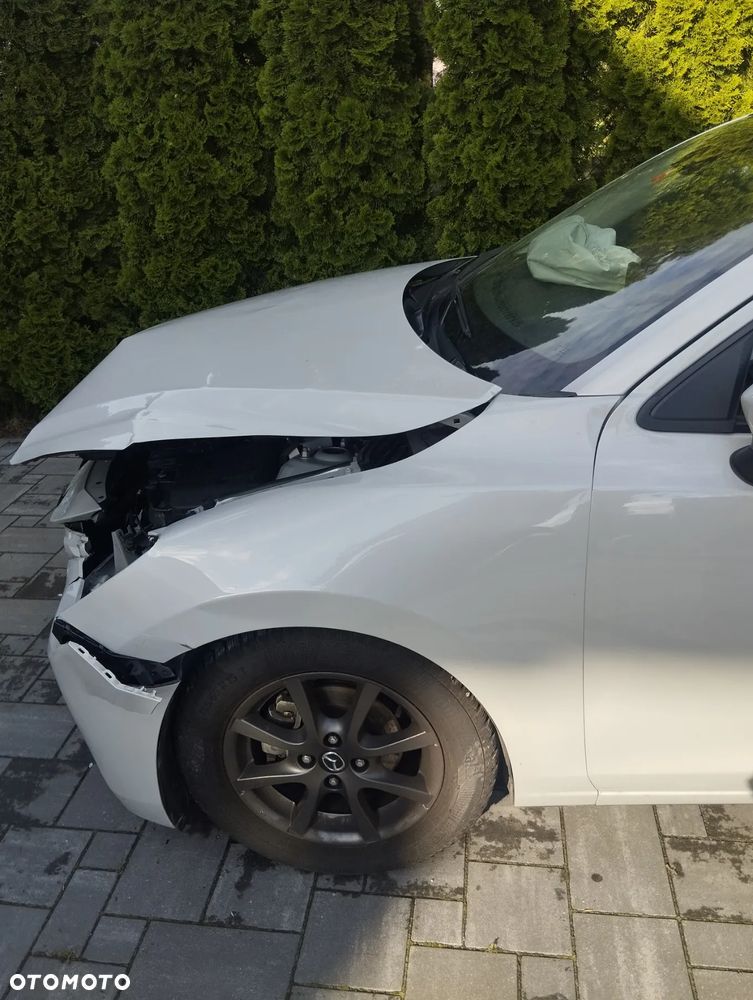 Mazda 2 - 3