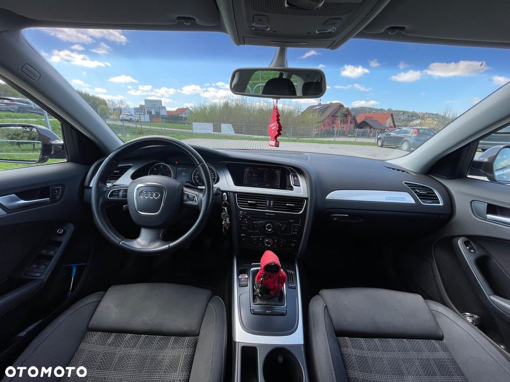 Audi A4 Avant 2.0 TDI Quattro - 8