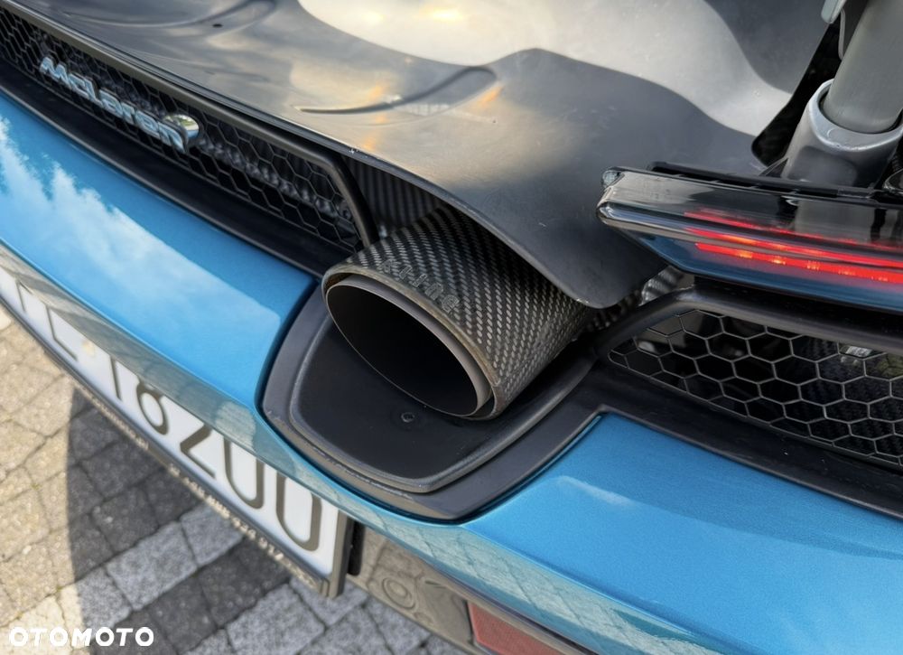 McLaren 720S Spider Performance - 16