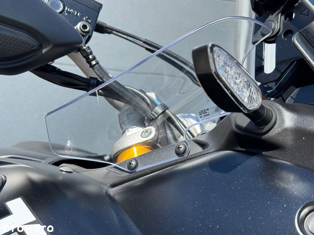 Yamaha Super Tenere - 24