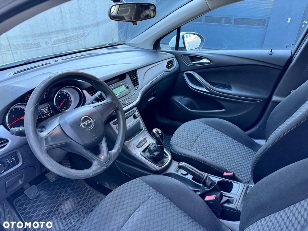 Opel Astra - 16
