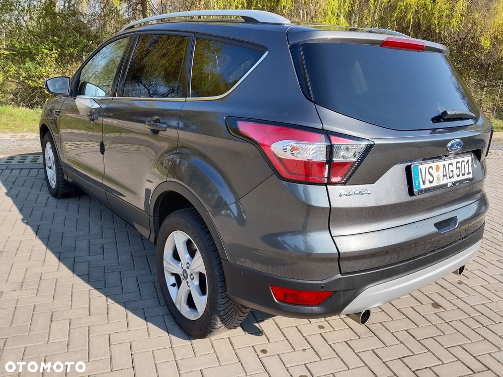 Ford Kuga 2.0 TDCi 2x4 Titanium - 6