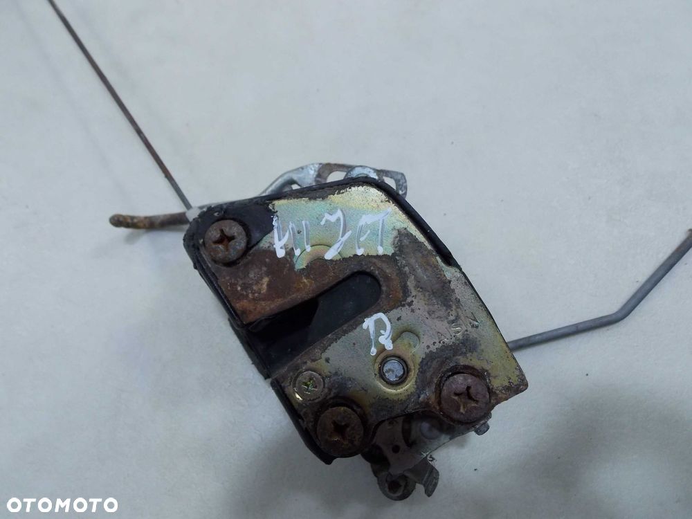 PIAGGIO PORTER HIJET PFAU 06- ZAMEK DRZWI PRZOD PRAWY - 4