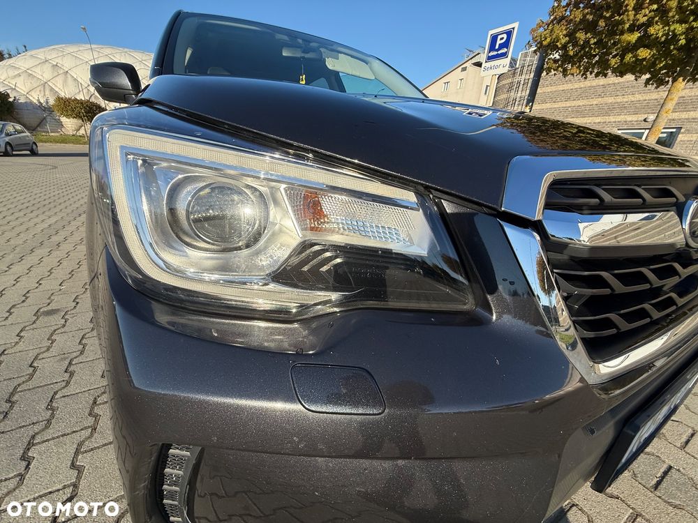 Subaru Forester 2.0 XT Platinum Lineartronic - 28