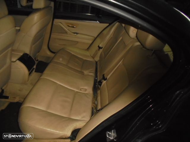 Carro MOT: N47D20C CVEL: GA8HP45Z CXVEL: 109020210034 BMW F10 2011 520D  184CV 4P PRETO DIESEL - 4