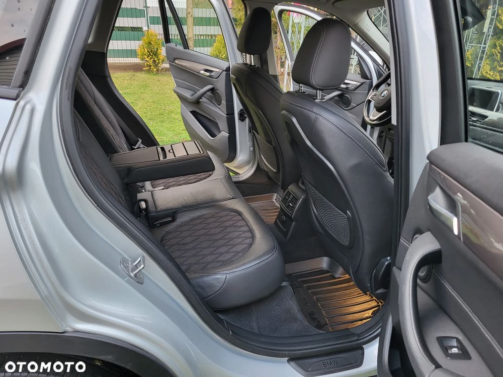 BMW X1 xDrive20d Advantage - 8