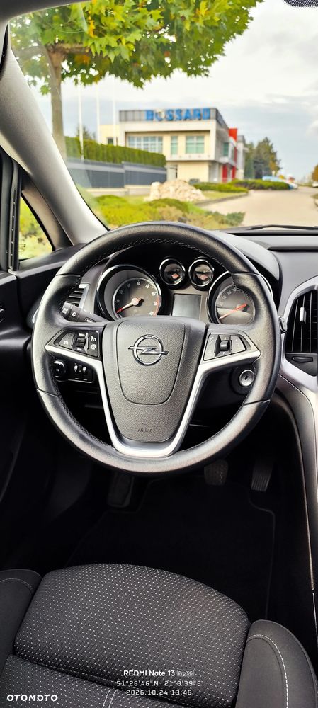 Opel Astra - 25