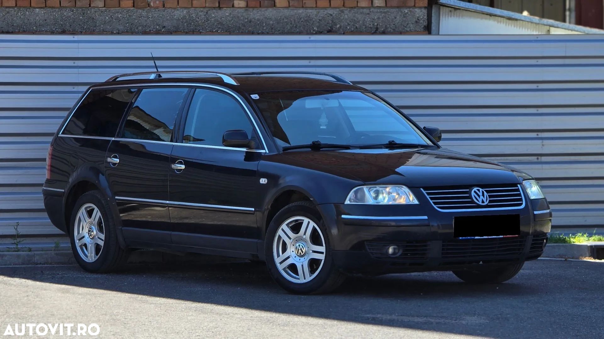 Volkswagen Passat Variant 1.9TD 4Motion Highline - 1