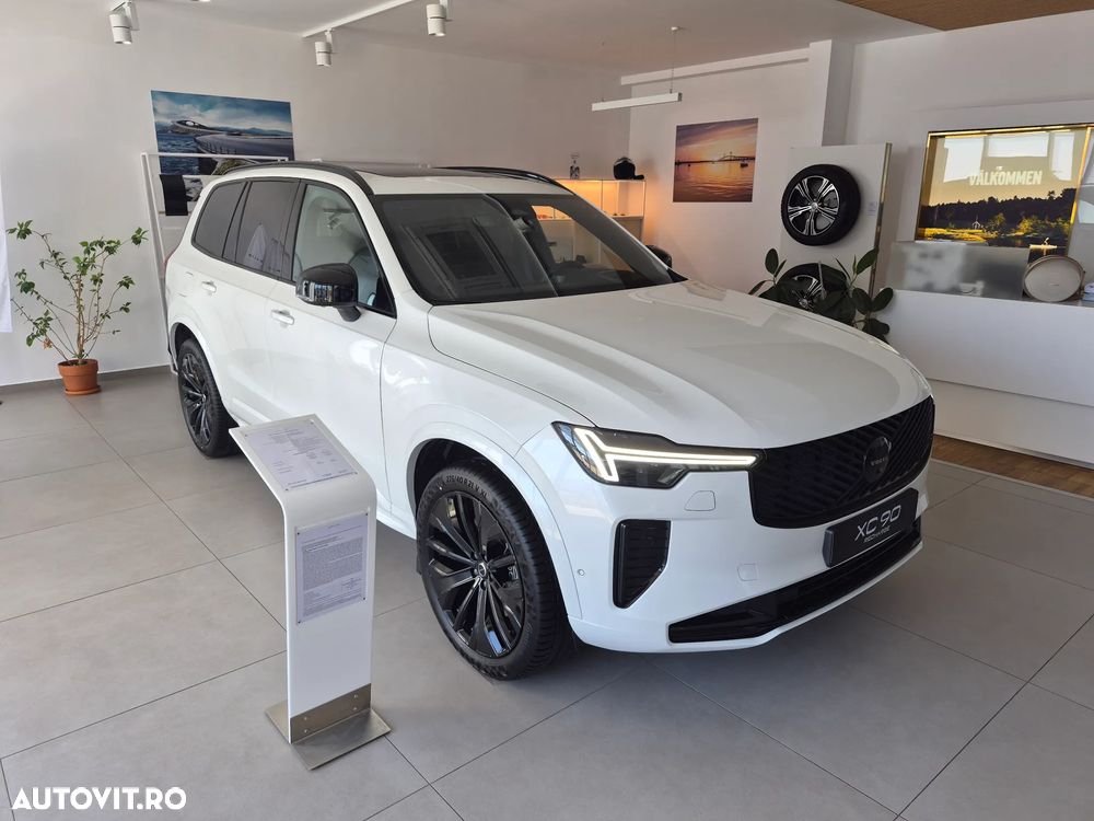 Volvo XC 90 T8 AWD PHEV Ultra Black Edition - 2