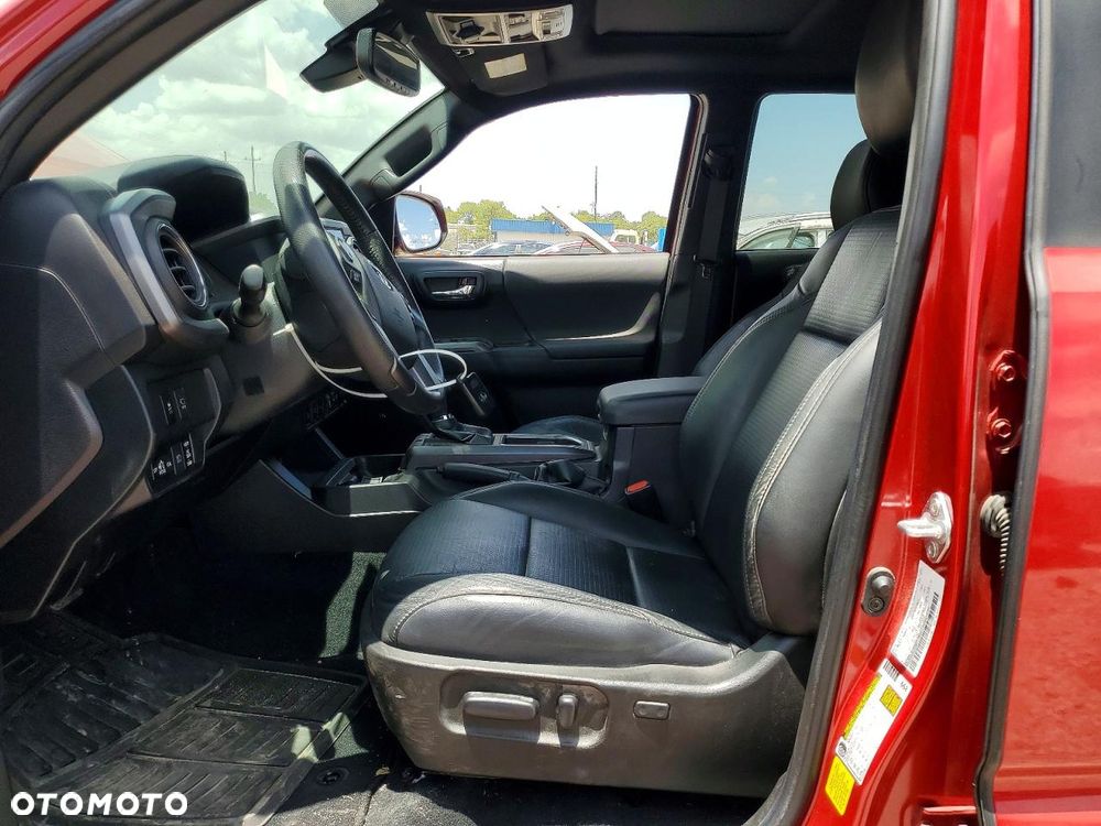 Toyota Tacoma - 9