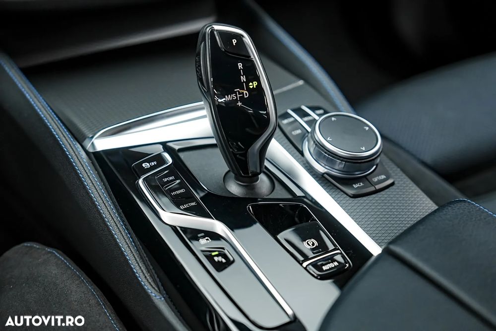 BMW Seria 5 530e Aut. M Sport Edition - 35
