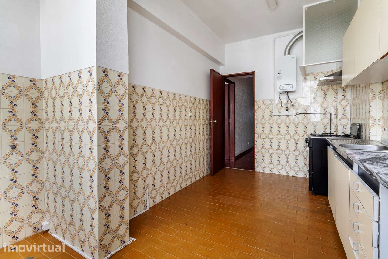 Apartamento T2+1 c/ 2 Marquises em Rio de Mouro, Sintra - Grande imagem: 5/46
