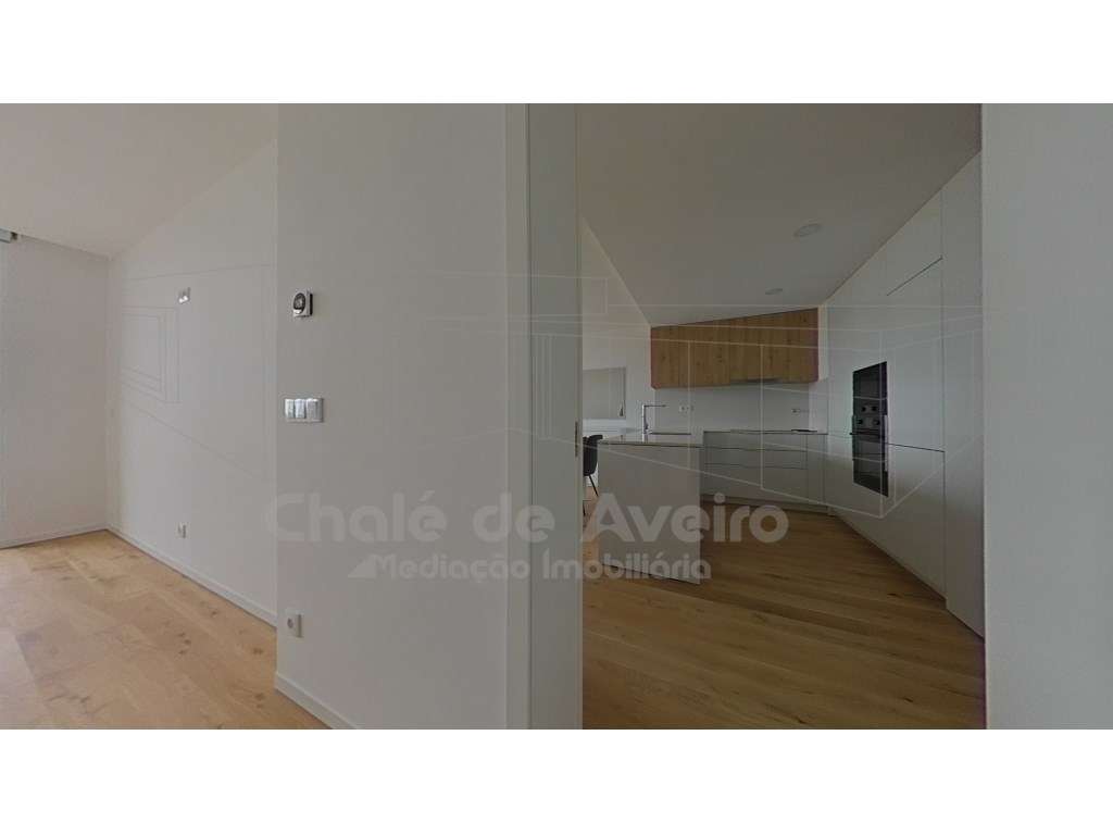 Apartamento T1 c/ Terraço e lugar de estacionamento - AVEIRO CENTRO - Grande imagem: 5/22