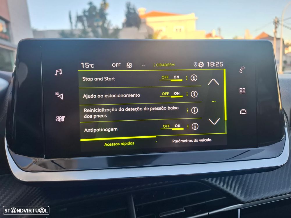 Peugeot 208 PureTech 100 Allure Pack - 17