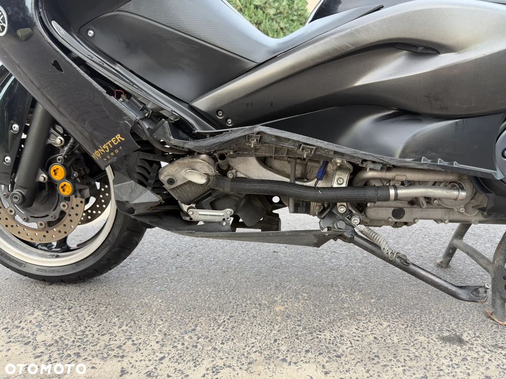 Yamaha Tmax - 17
