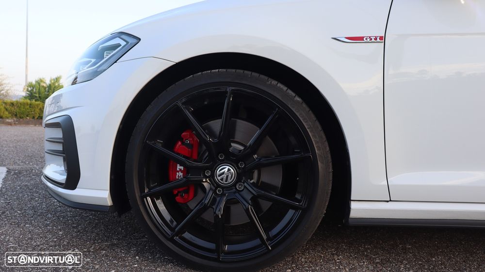 VW Golf 2.0 TSI GTI DSG Performance - 18