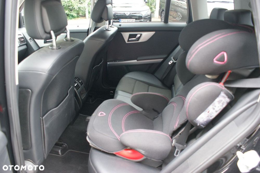 Mercedes-Benz GLK - 17