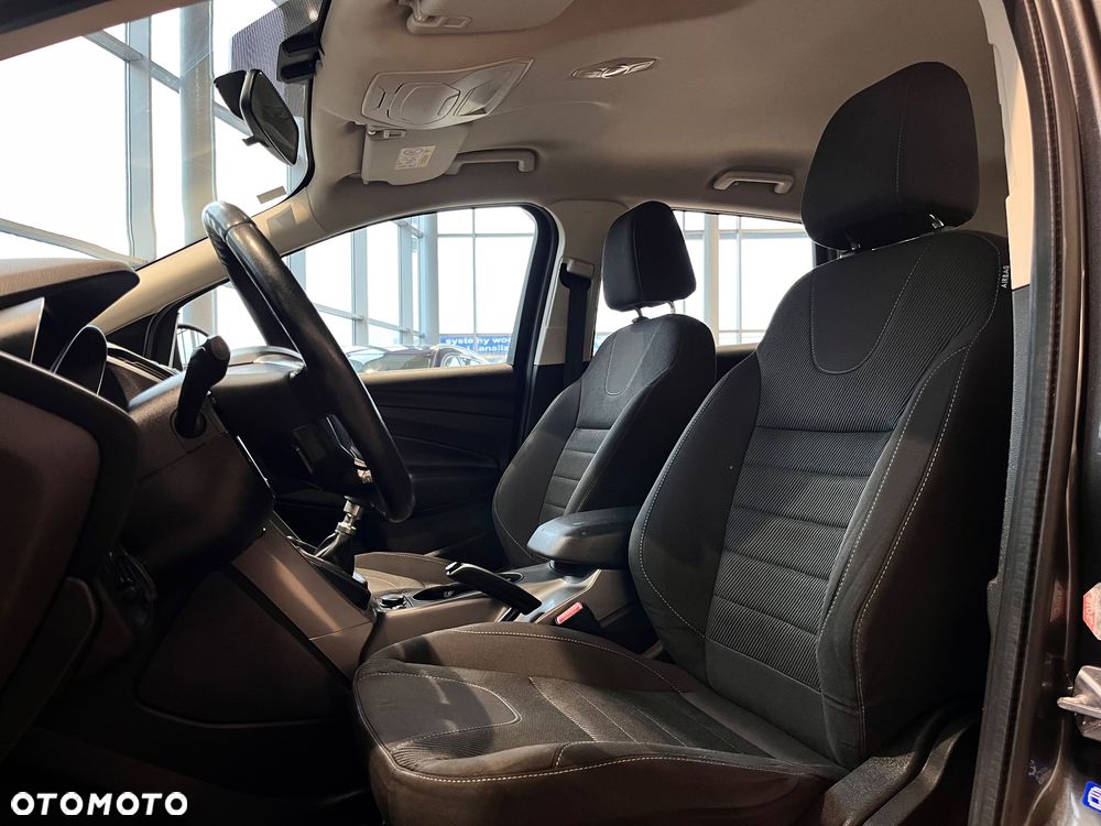 Ford Kuga - 8
