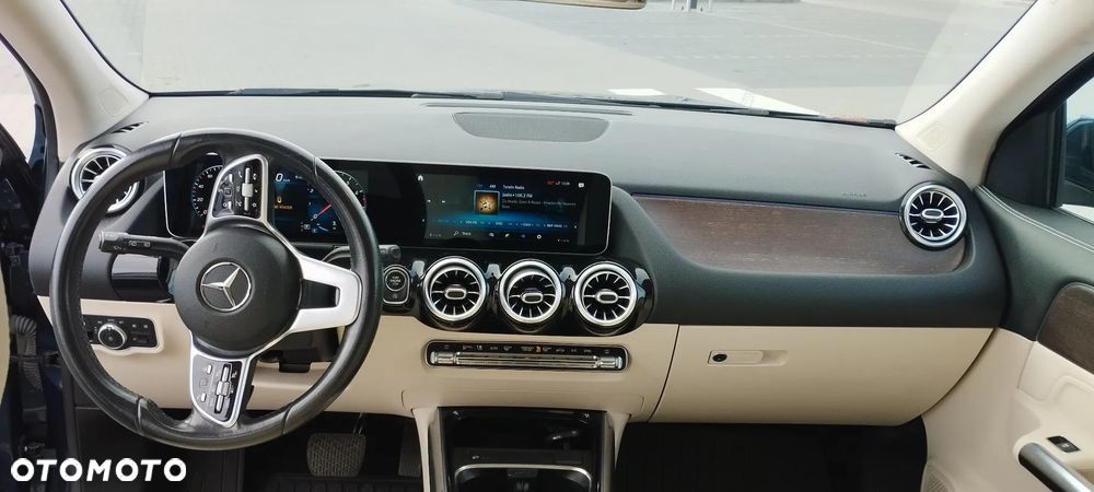 Mercedes-Benz GLA 250 - 9