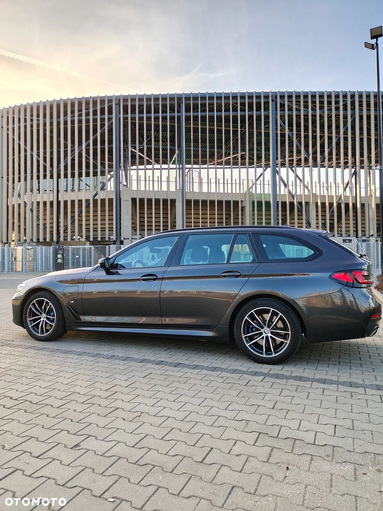 BMW Seria 5 530e M Sport sport - 28
