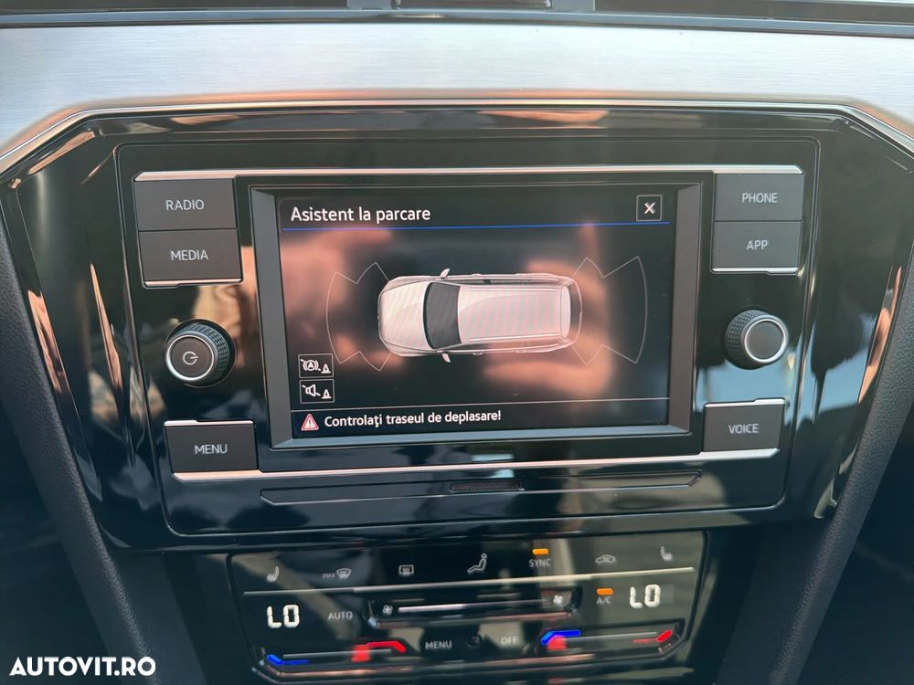 Volkswagen Passat 2.0 TDI DSG Elegance - 22