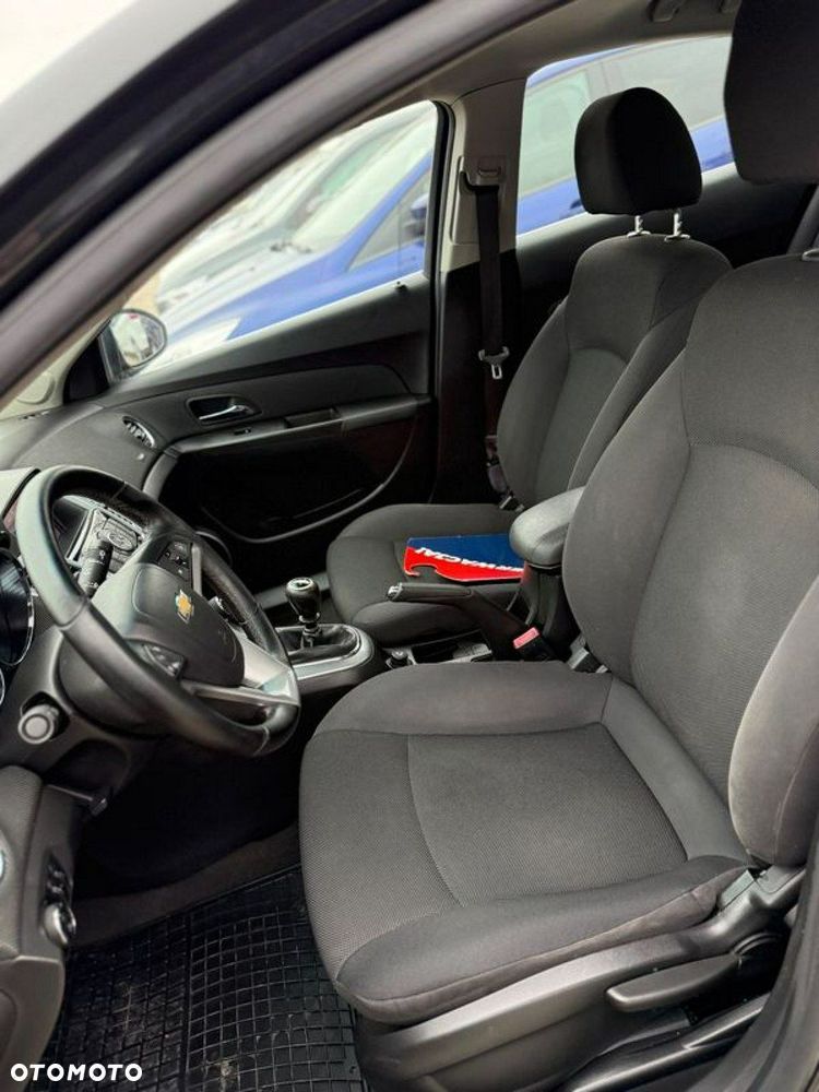 Chevrolet Cruze 1.7 D LT+ Premium - 6