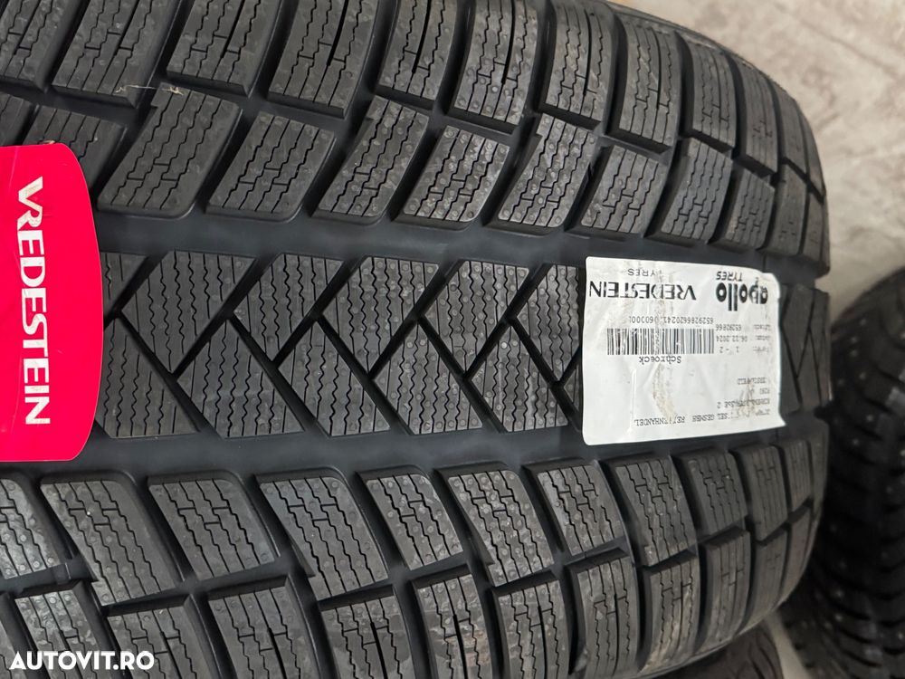 Vând 2 anvelope 305/35/21 vredestein de iarnă noi - 3