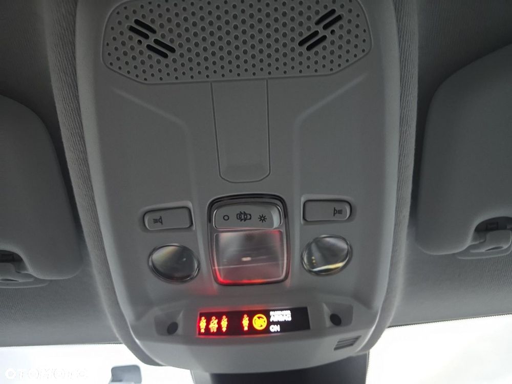 Opel Corsa 1.5 D Elegance S&S - 24