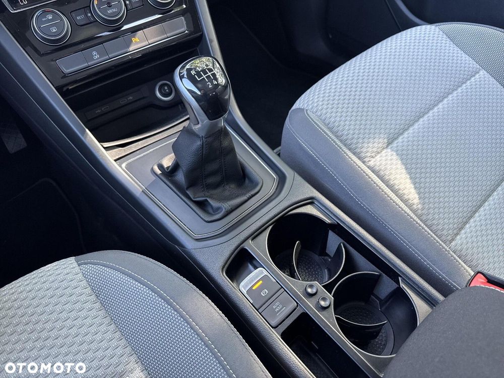 Volkswagen Touran 2.0 TDI BMT SCR Comfortline - 15