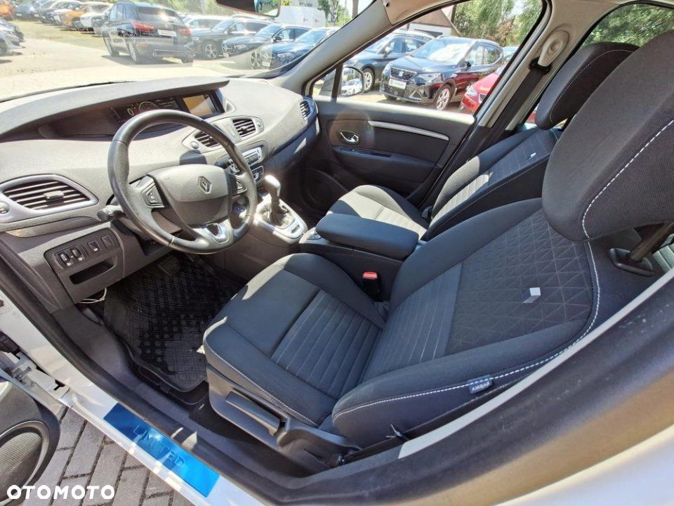 Renault Scenic - 12