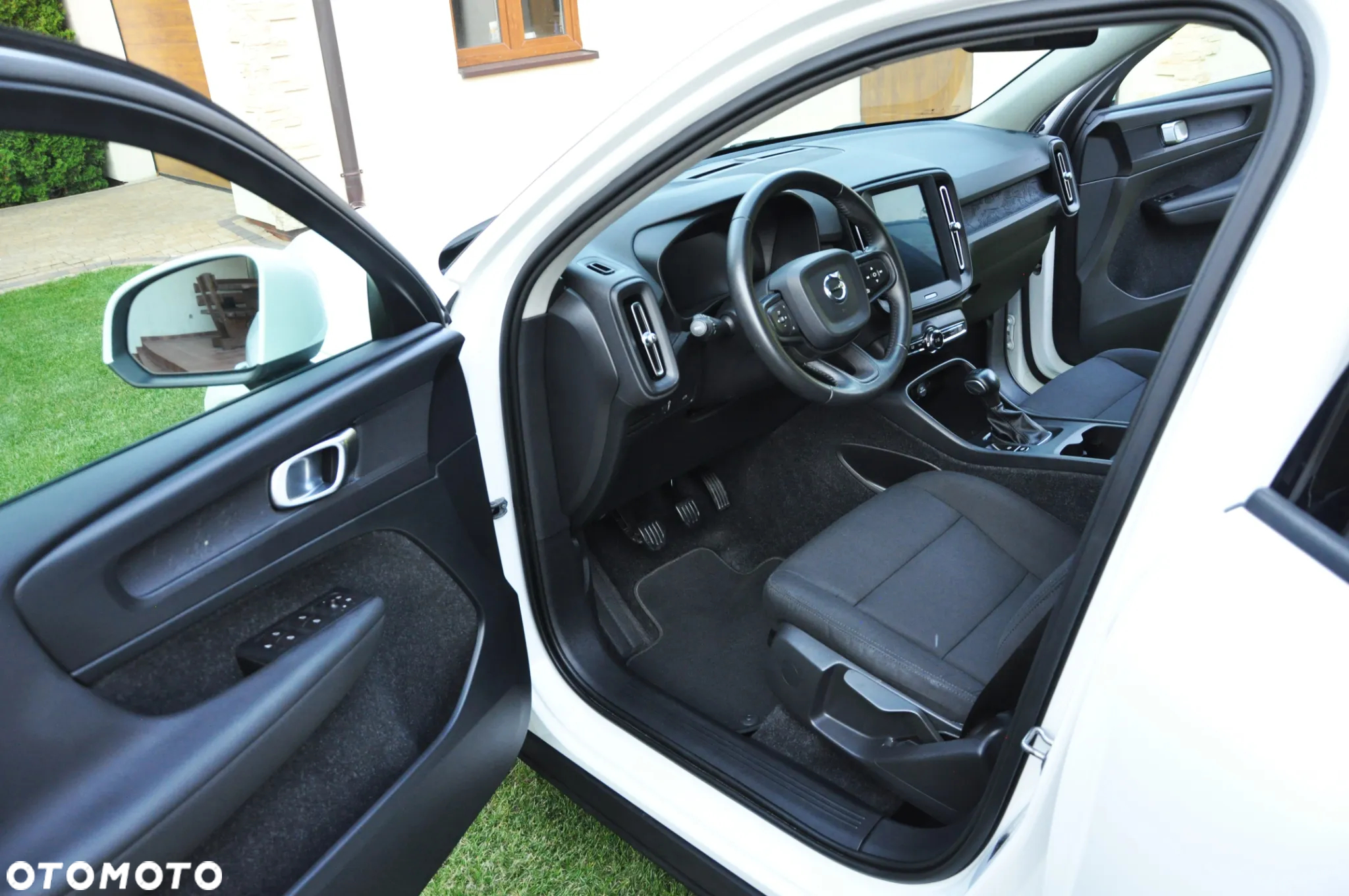 Volvo XC 40 D3 - 30