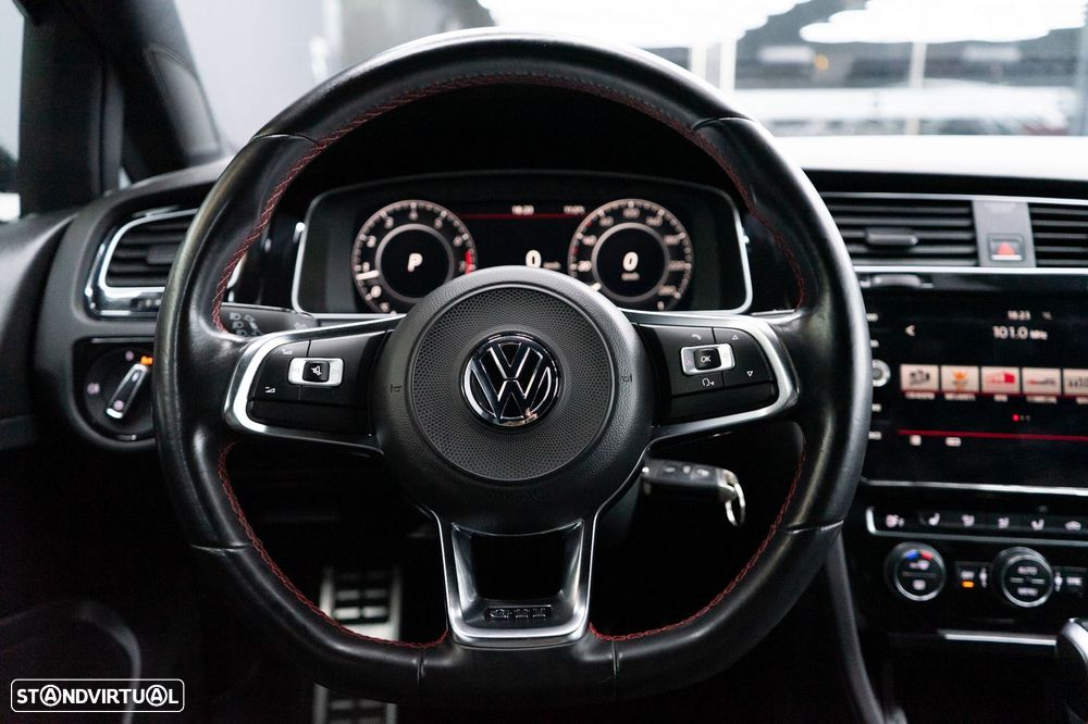 VW Golf GTI (BlueMotion ) DSG - 37