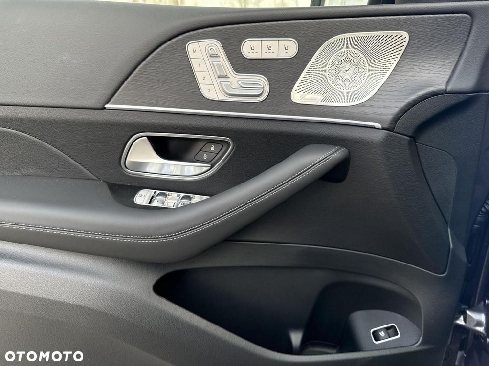 Mercedes-Benz GLE - 10