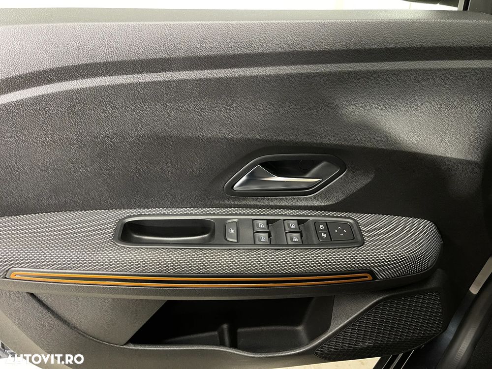 Dacia Sandero Stepway TCe 90 MT6 Comfort - 19