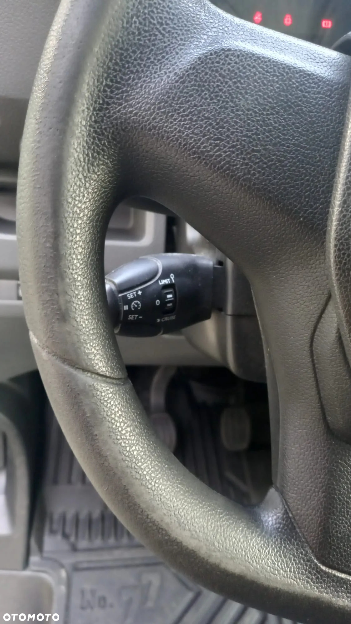 Opel Vivaro - 19