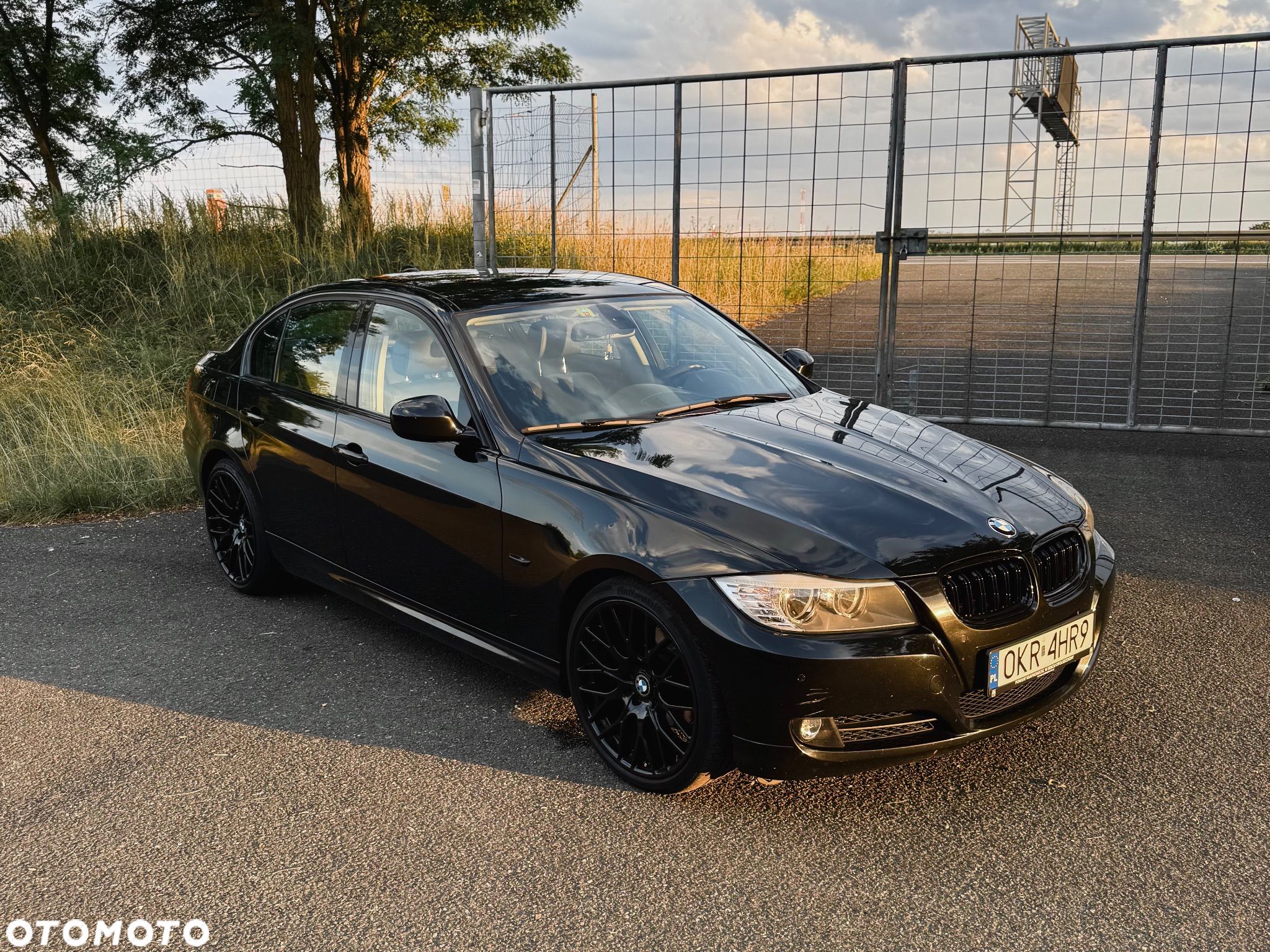 BMW Seria 3 325i - 1