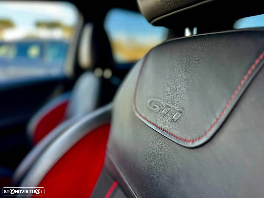 Peugeot 208 1.6 THP GTi - 23