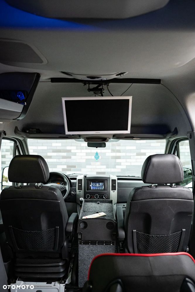 Mercedes-Benz Sprinter - 22