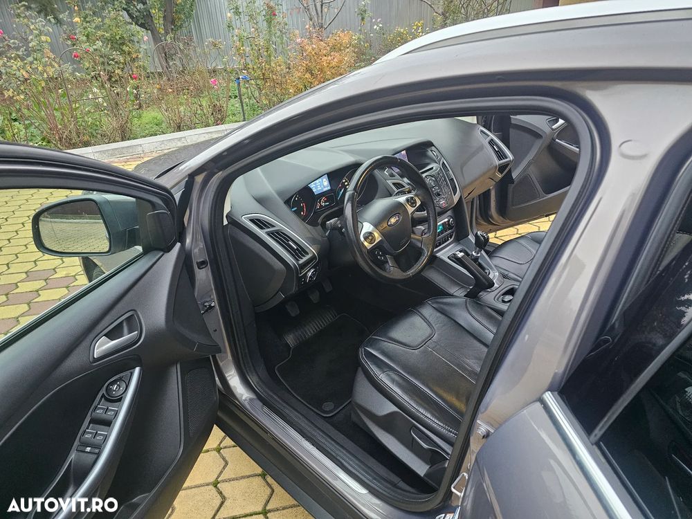 Ford Focus 1.6 TDCi ECOnetic 88g Start-Stopp-System Titanium - 14