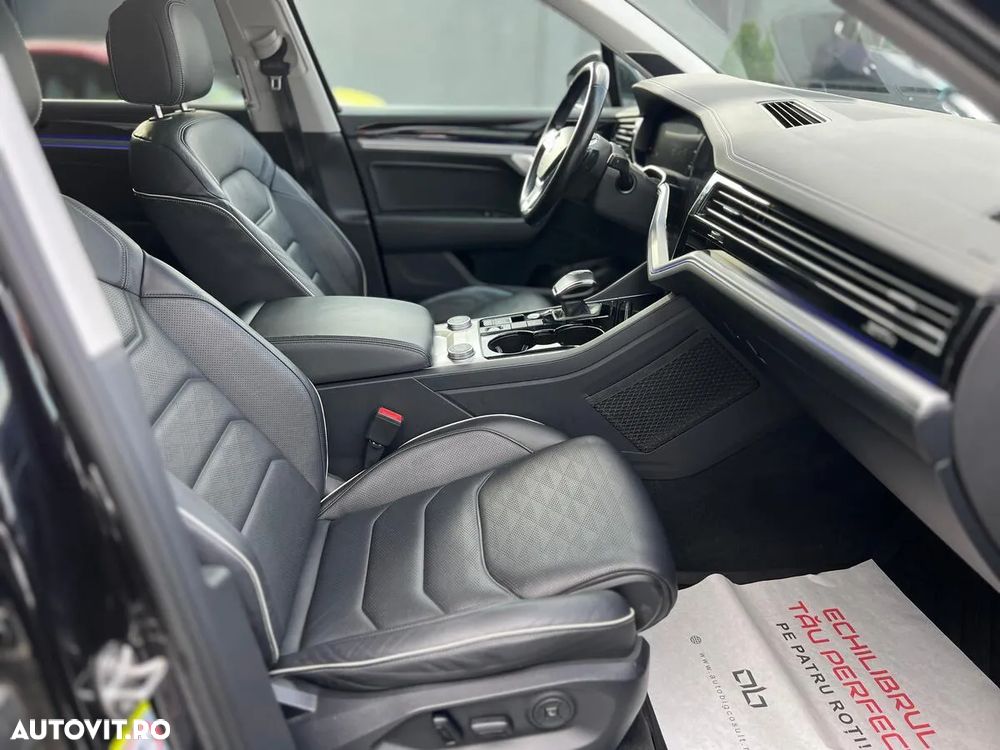Volkswagen Touareg V6 TDI Elegance - 32