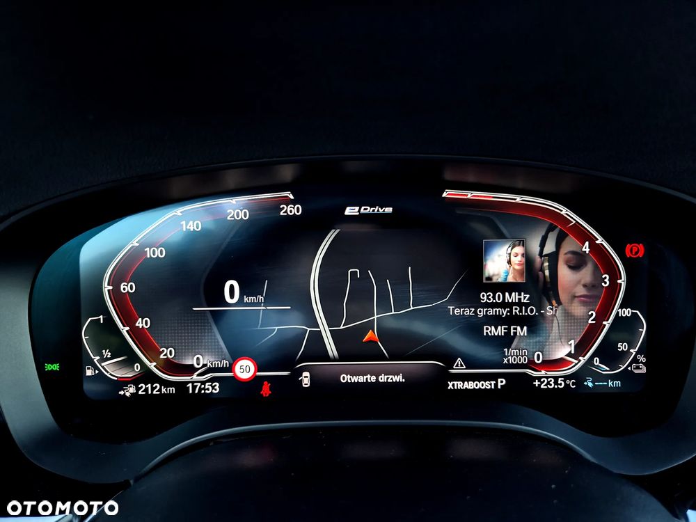 BMW Seria 5 530e xDrive - 26
