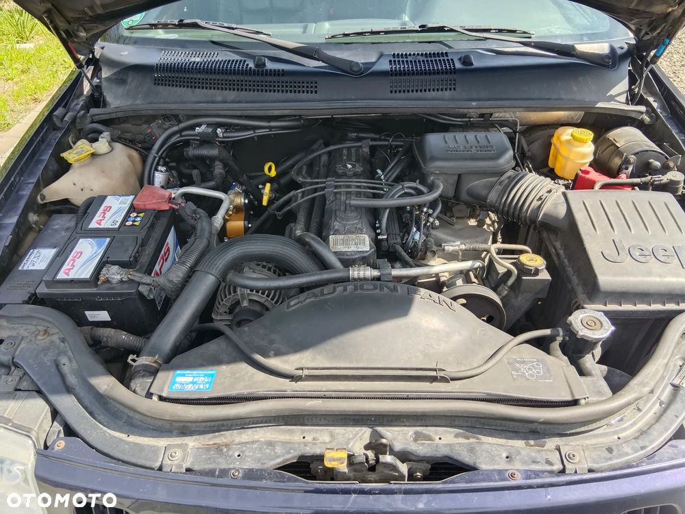 Jeep Grand Cherokee 4.0 Laredo - 11