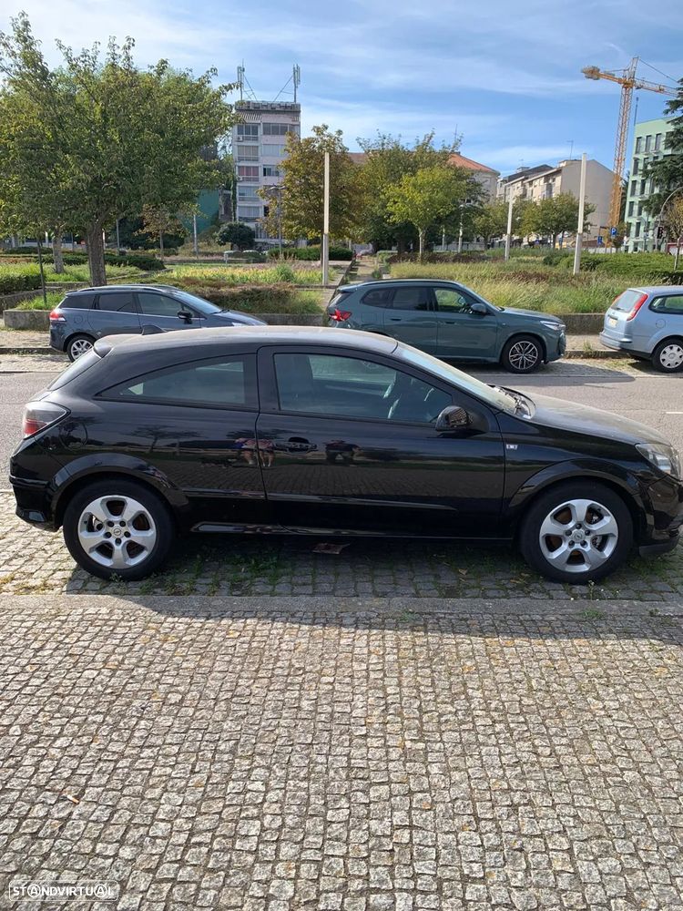 Opel Astra GTC 1.3 CDTi - 2