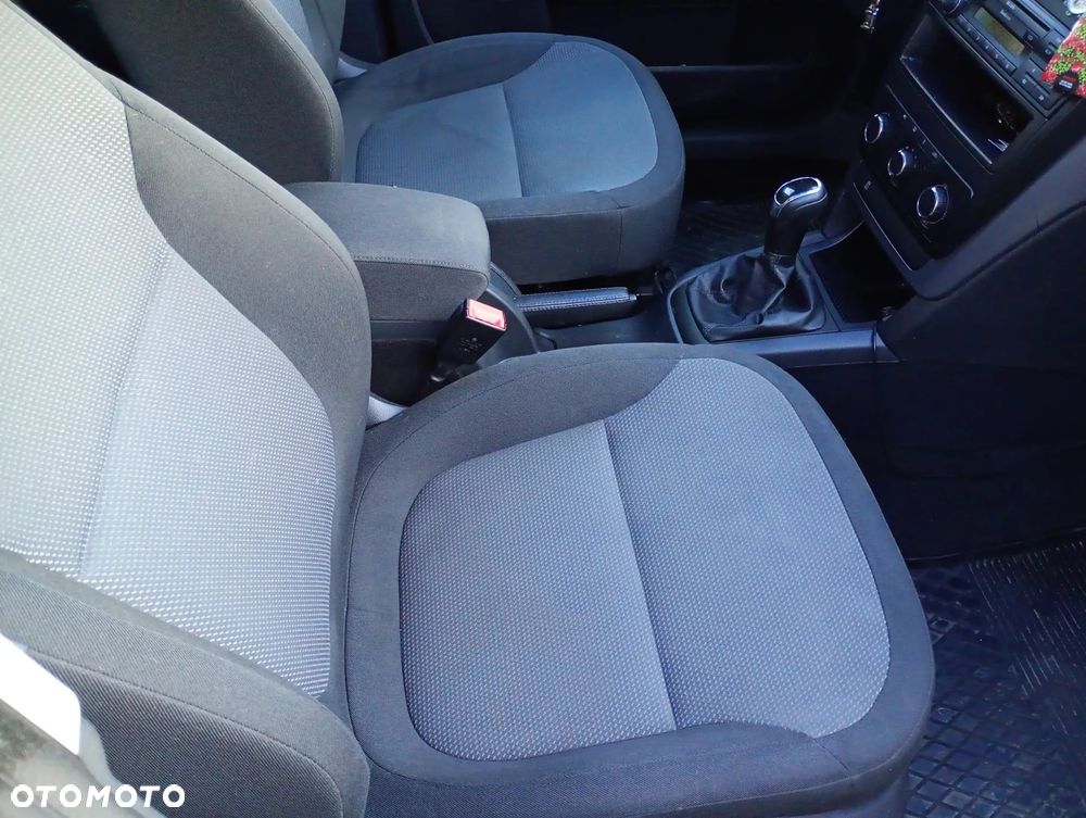 Skoda Yeti 2.0 TDI DPF Active - 4