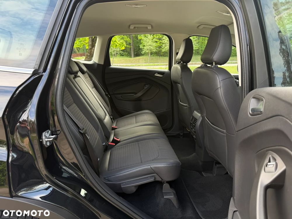 Ford Kuga 2.0 TDCi FWD Titanium - 35