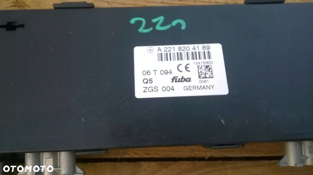 MERCEDES W221 MODUŁ ANTENY WZMACNIACZ A2218204189 - 1