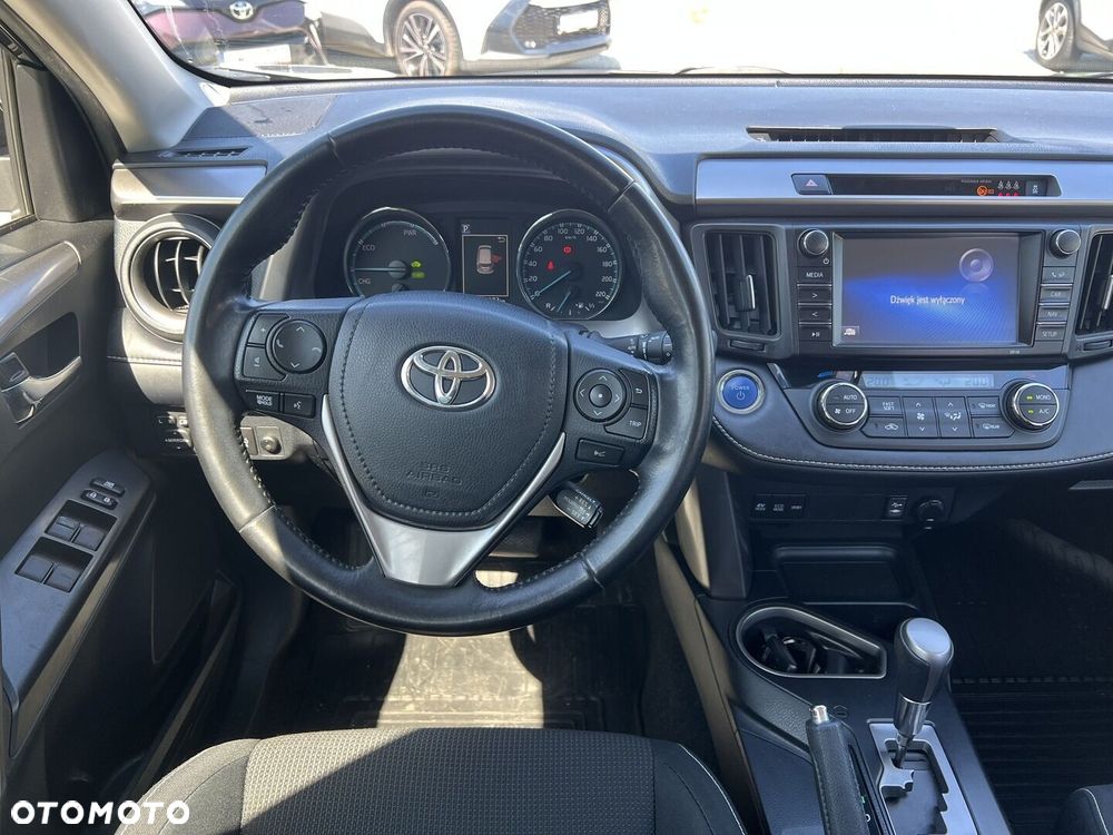 Toyota RAV4 Hybrid Premium 4x2 - 11